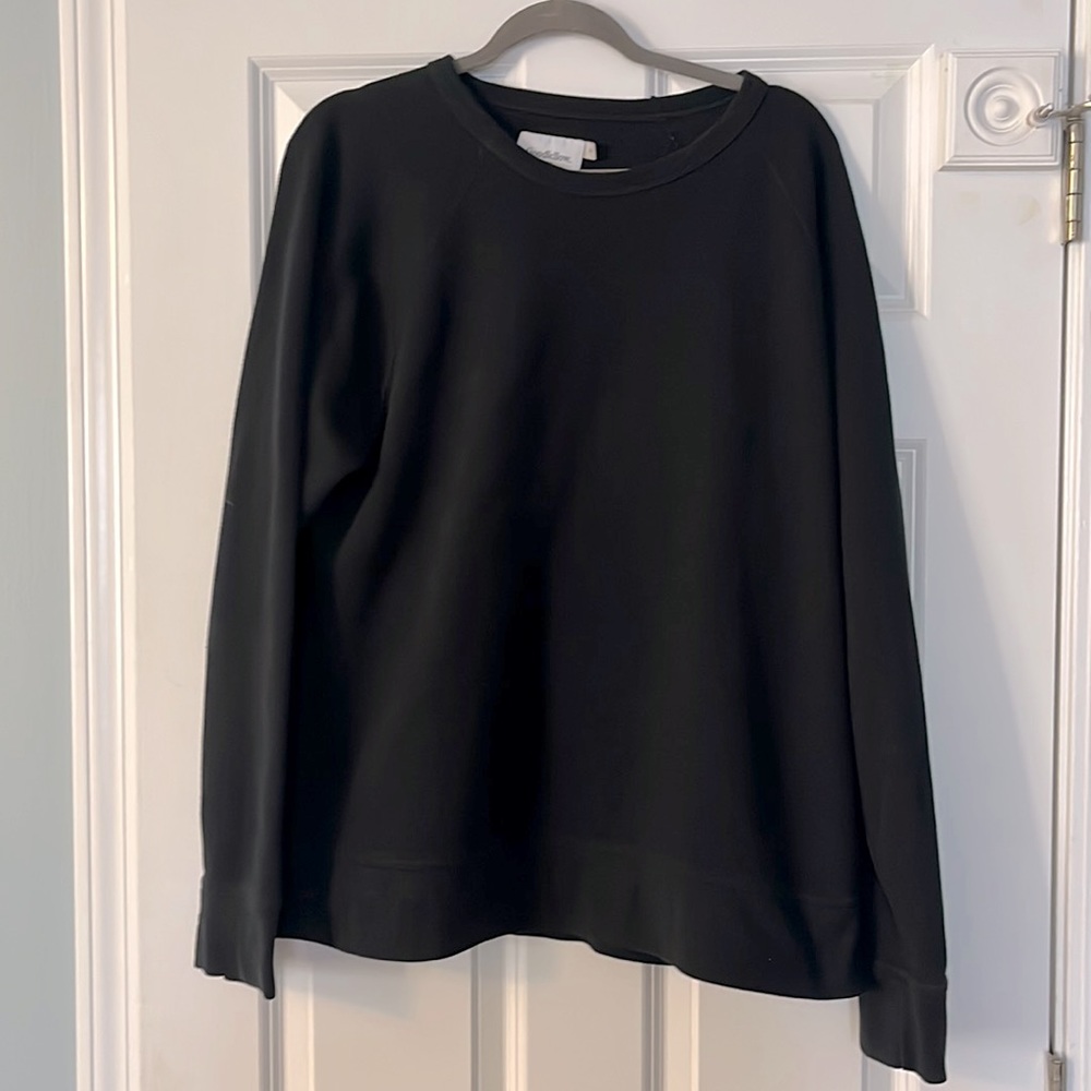 Goodfellow & Co. Long sleeve sweatshirt size XL